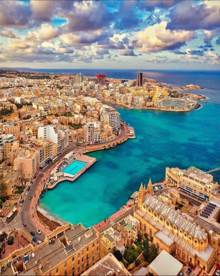 Balluta Bay Spacious Apt - 2Br Sliema Kültér fotó